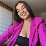 Universitaria titulada en ESO, con tres años de experiencia en el ensañamiento